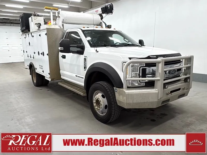 Ford F-550 2017 photo 2
