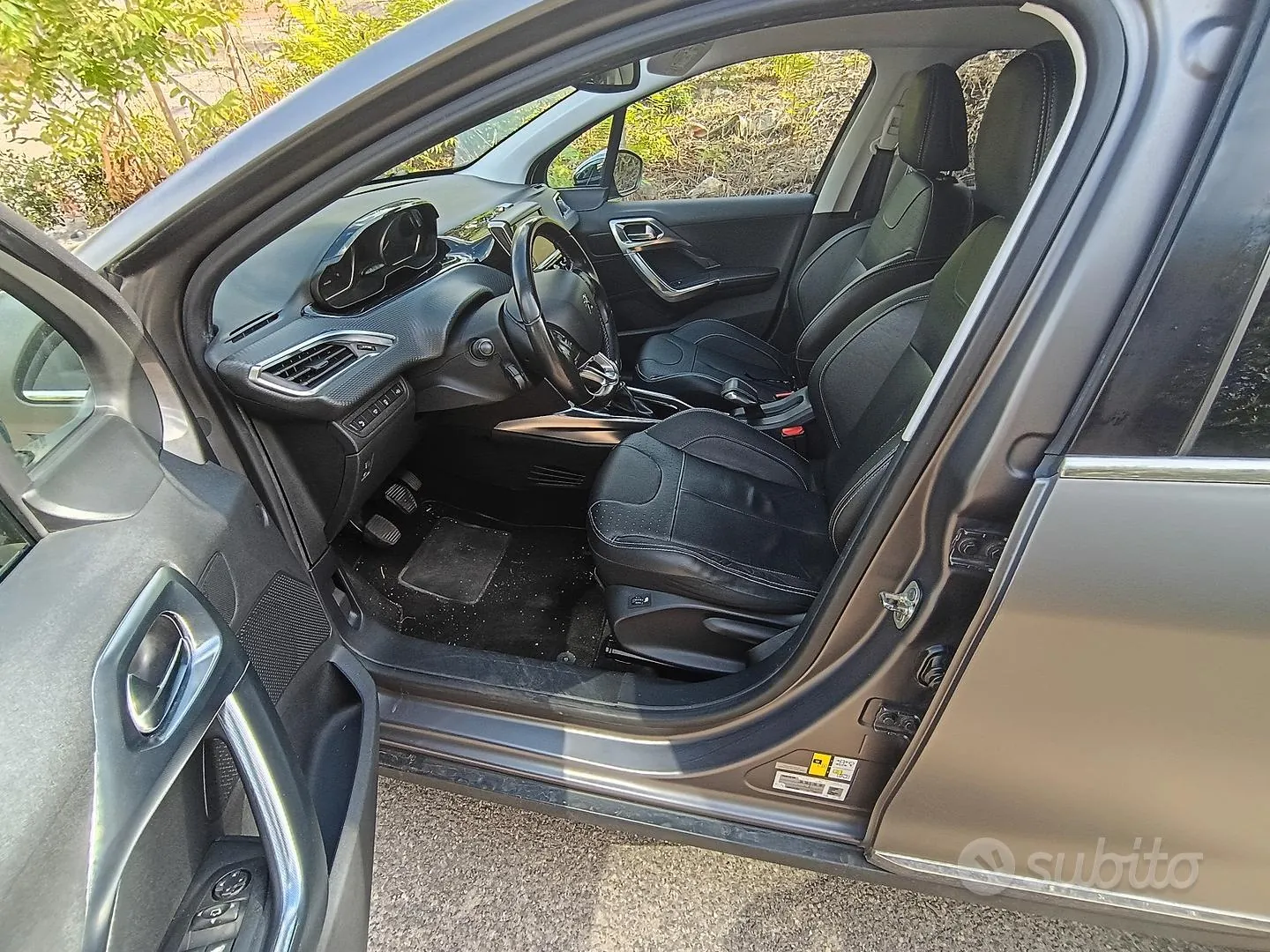 Peugeot 2008 2015 photo 4