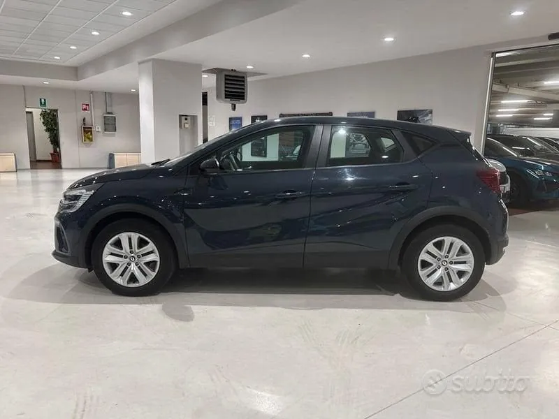Renault Captur 2022 photo 2