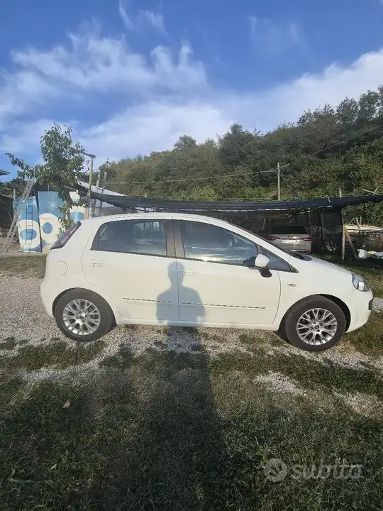 Fiat Punto Evo 2010 photo 3