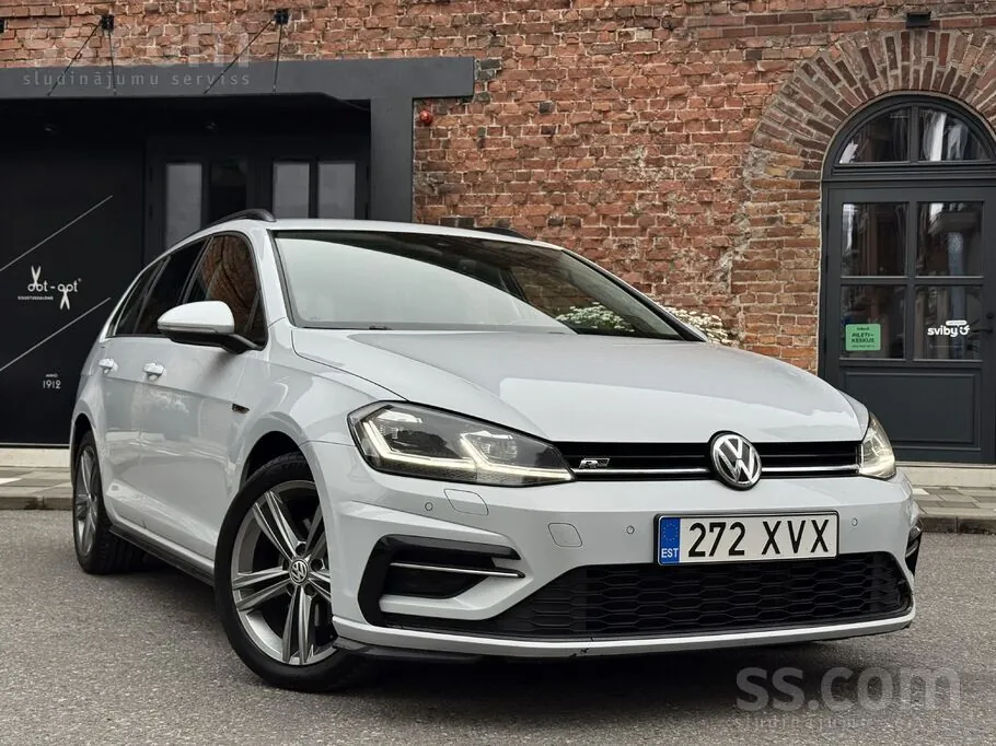Volkswagen Golf R-Line
