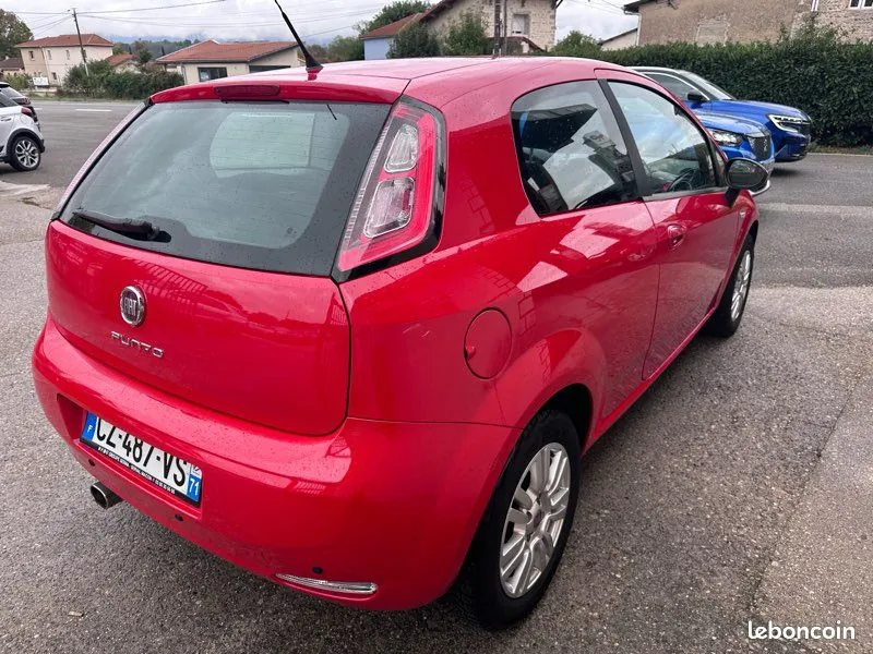 Fiat Punto 2013 photo 5