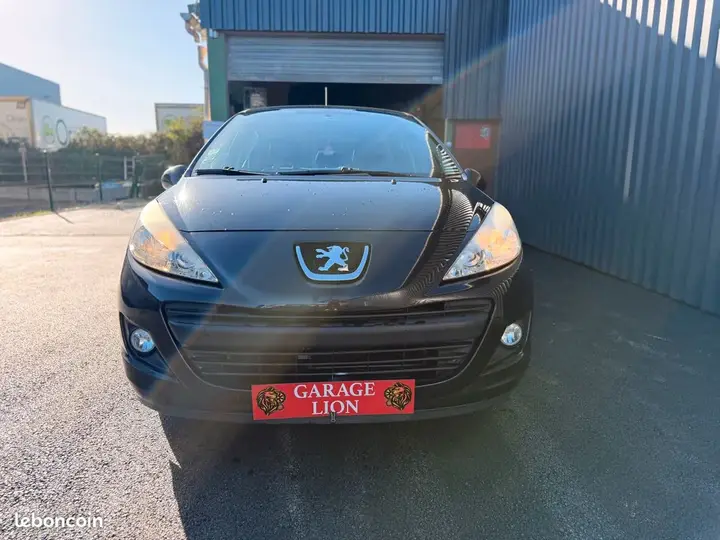 Peugeot 207 2010 photo 2