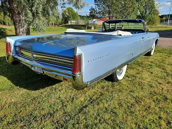 Buick Electra 225 1964 photo 5