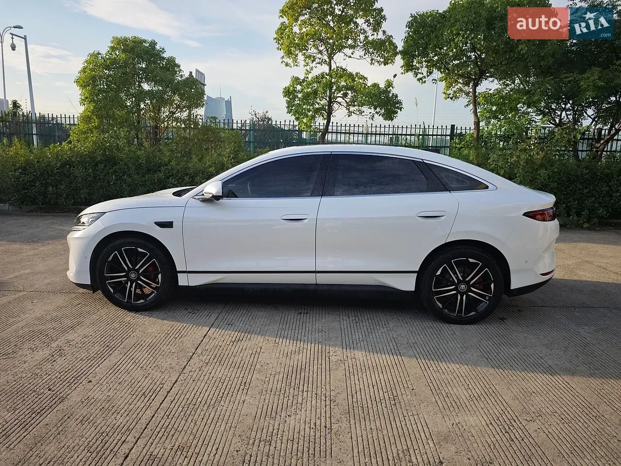 BYD Qin L 2025 photo 5