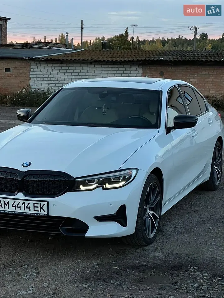 BMW 3 Series 2019 photo 4