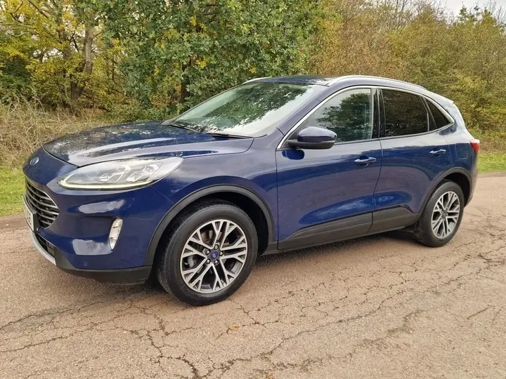Ford Kuga 2021 photo 3