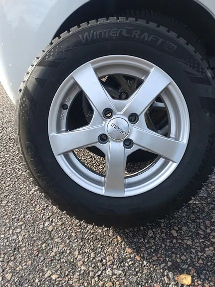 Toyota Yaris 2016 photo 5