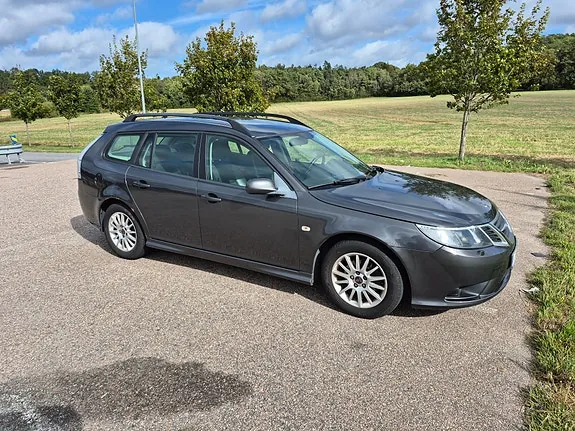 Saab 9-3 2010 photo 4