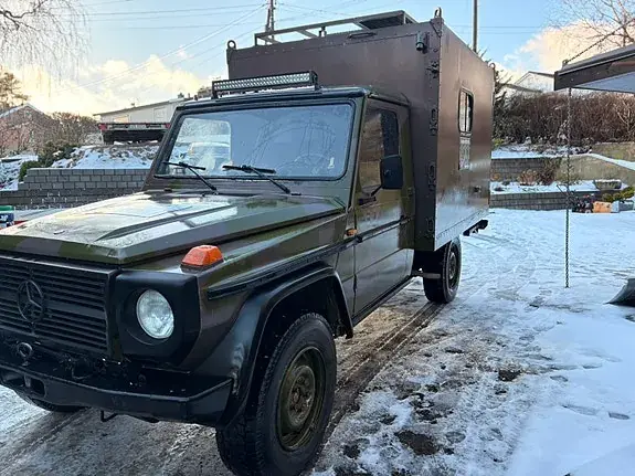 Mercedes-Benz 300 Cd 1989 photo 2