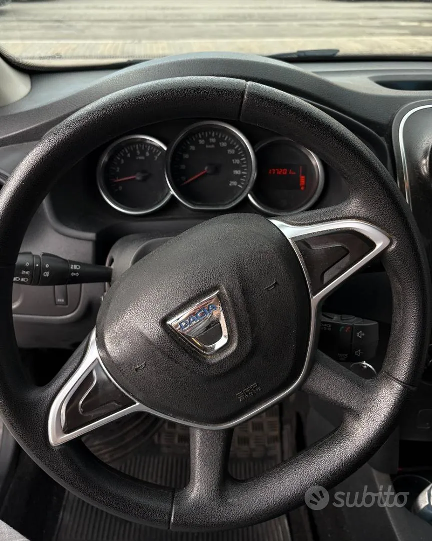Dacia Sandero 2018 photo 4