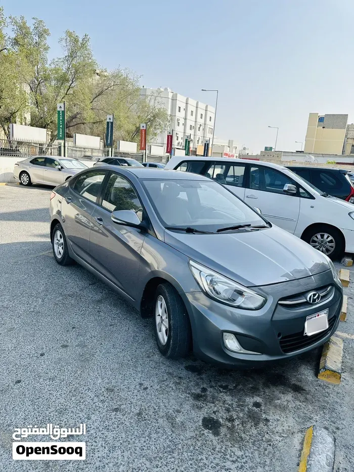 Hyundai Accent 2015 photo 3