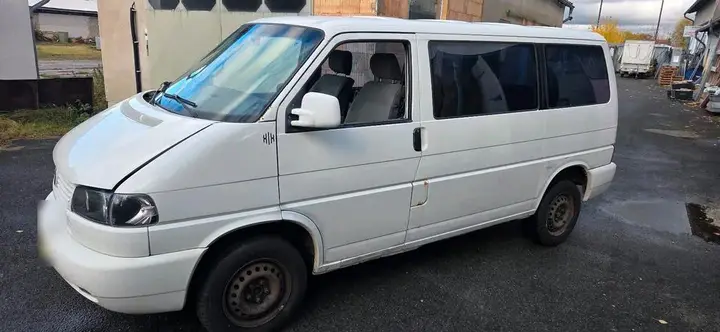 Volkswagen T4 Caravelle