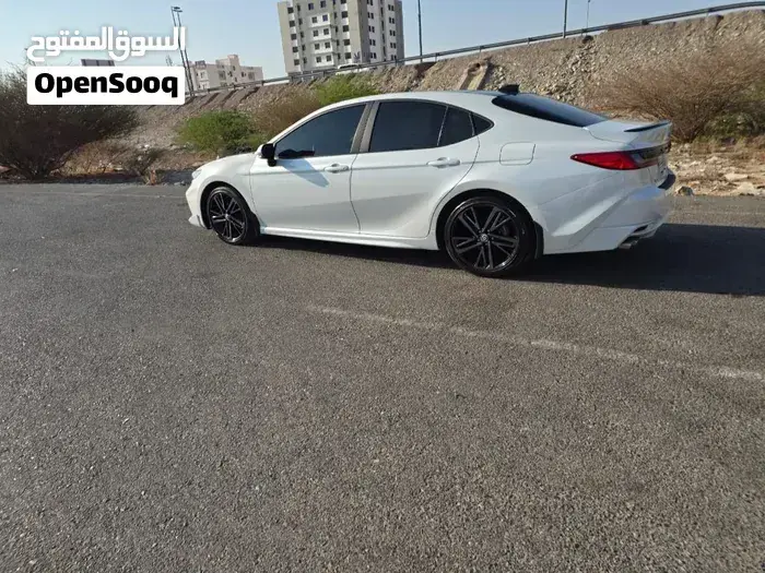 Toyota Camry 2025 photo 4