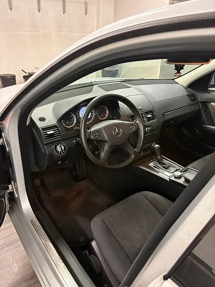 Mercedes-Benz C220 D 2008 photo 3