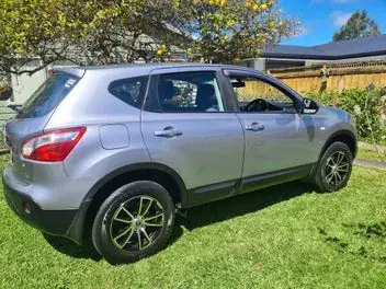 Nissan Qashqai 2012 photo 3