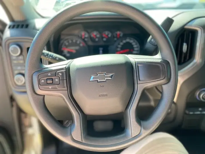 Chevrolet Silverado 1500 2026 photo 4