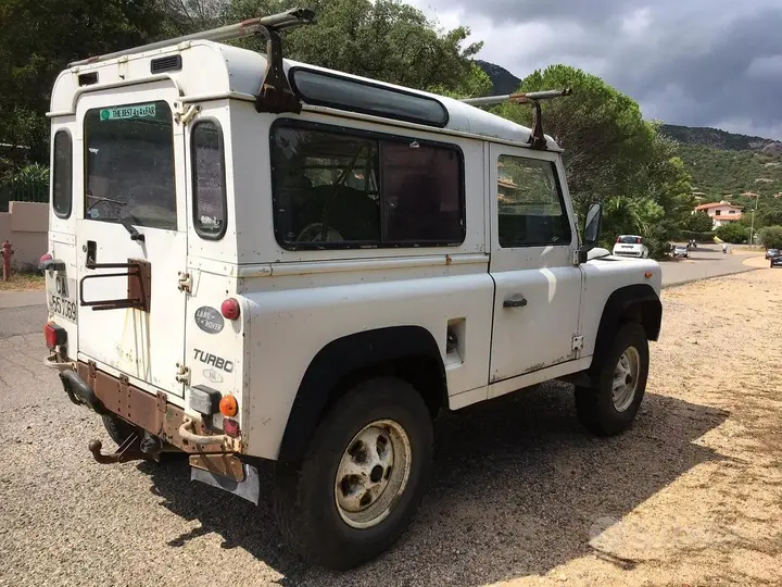 Land Rover Defender 1989 photo 3
