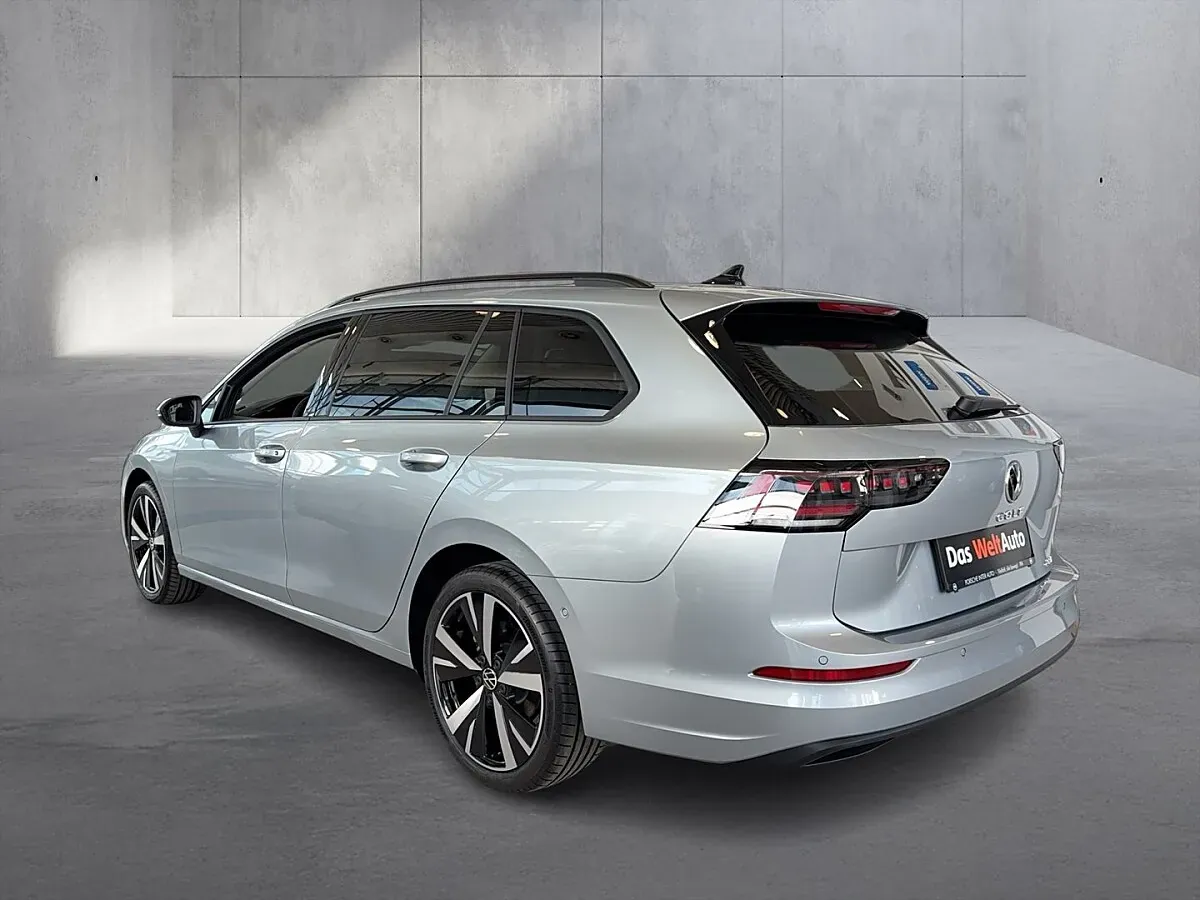 Volkswagen Golf 2026 photo 3