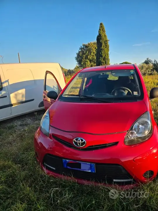 Toyota Aygo 2012 photo 3