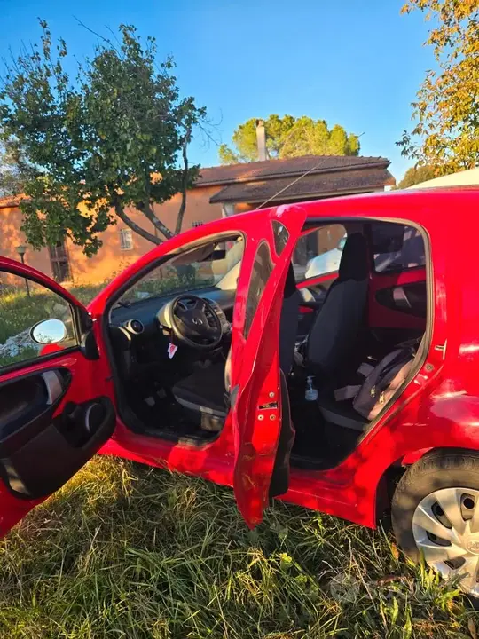Toyota Aygo 2012 photo 2