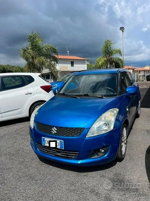 Suzuki Swift 2012 photo 2