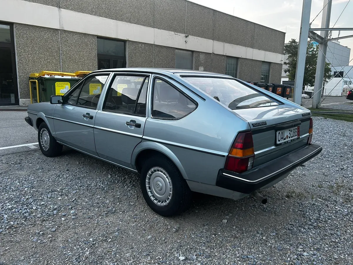 Volkswagen Passat 1982 photo 3
