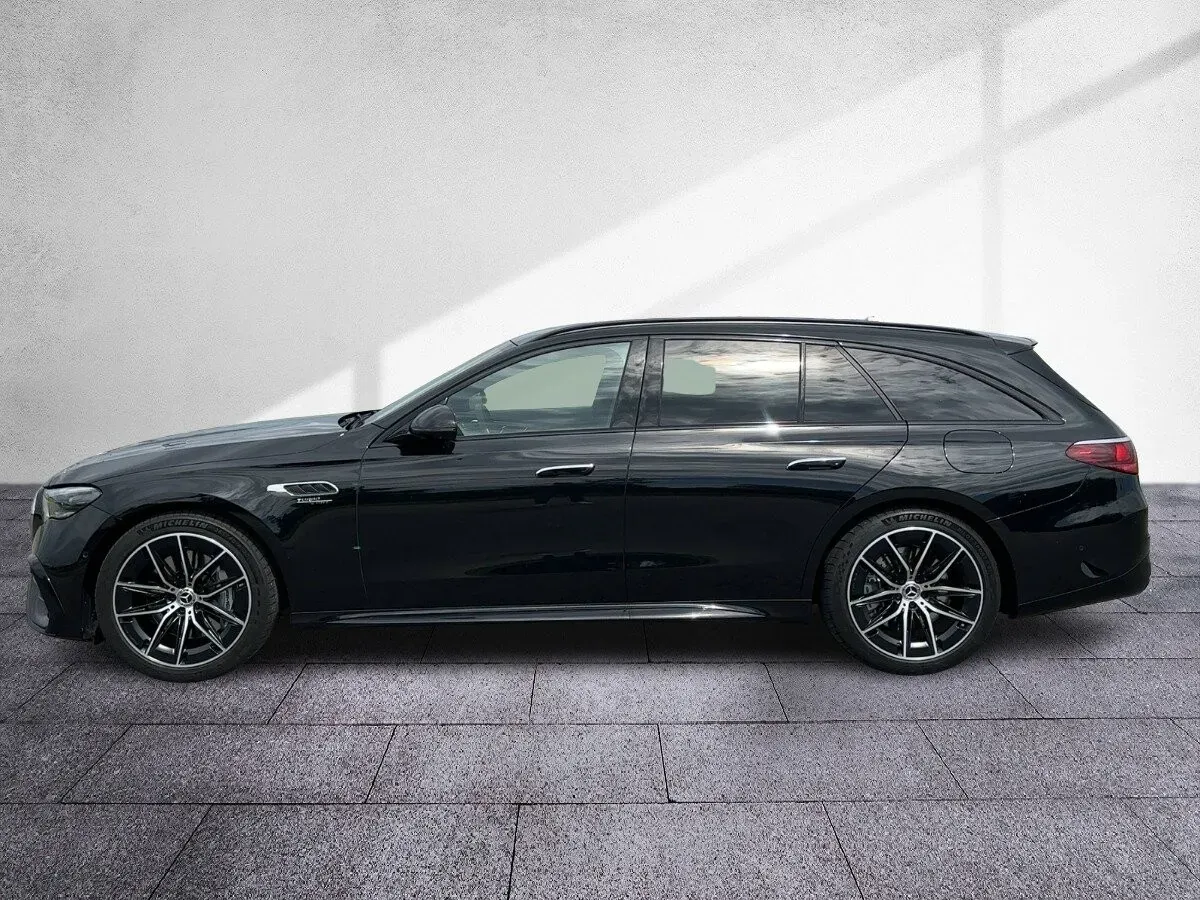 Mercedes-Benz E-Class 2025 photo 3