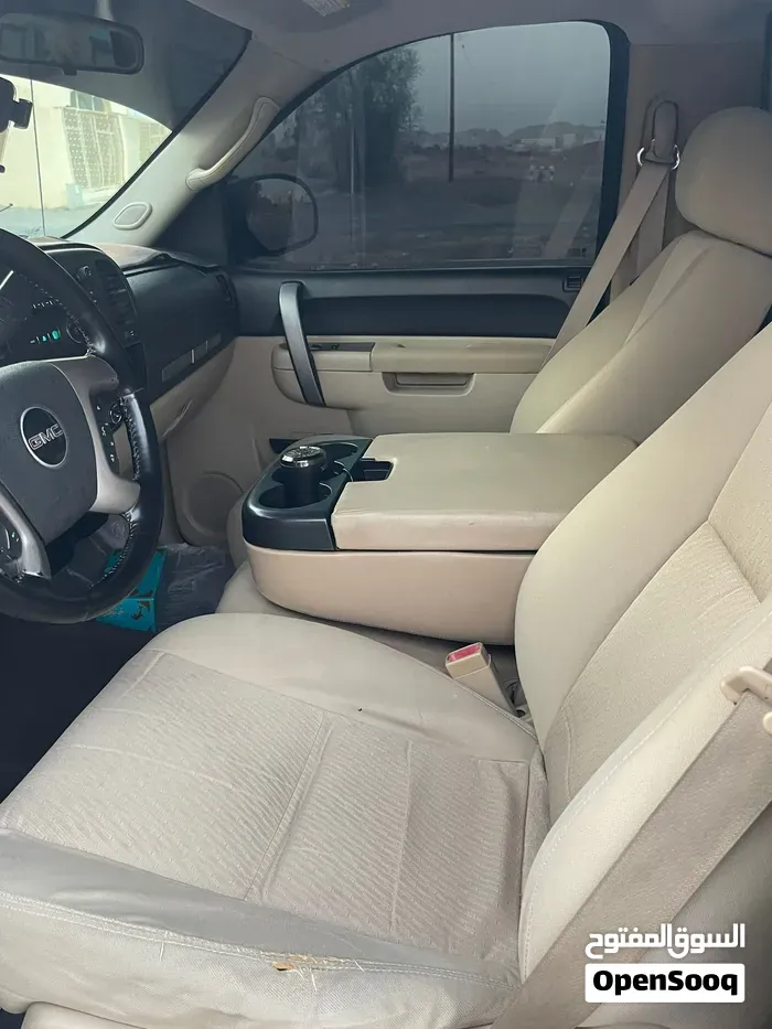 GMC Sierra 2011 photo 3