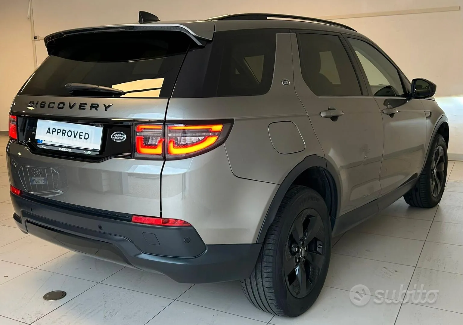 Land Rover Discovery Sport 2020 photo 4