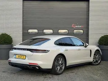 Porsche Panamera 2021 photo 2