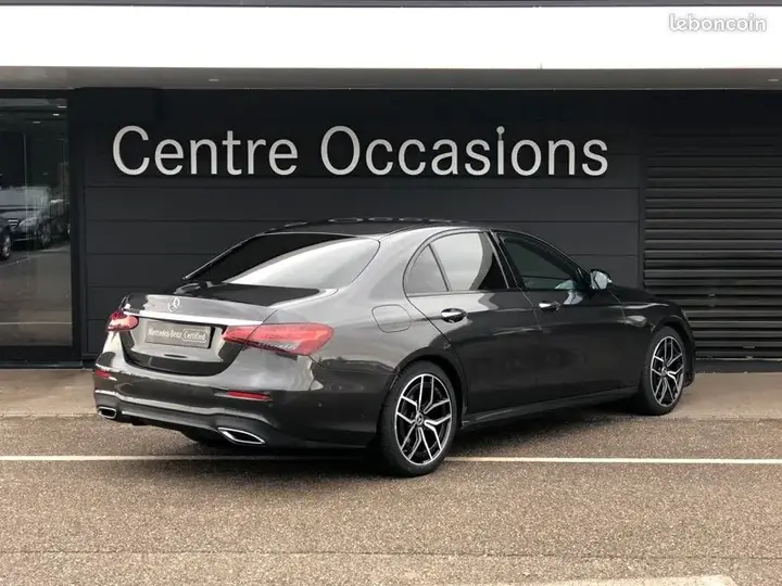 Mercedes-Benz E-Class 2023 photo 5