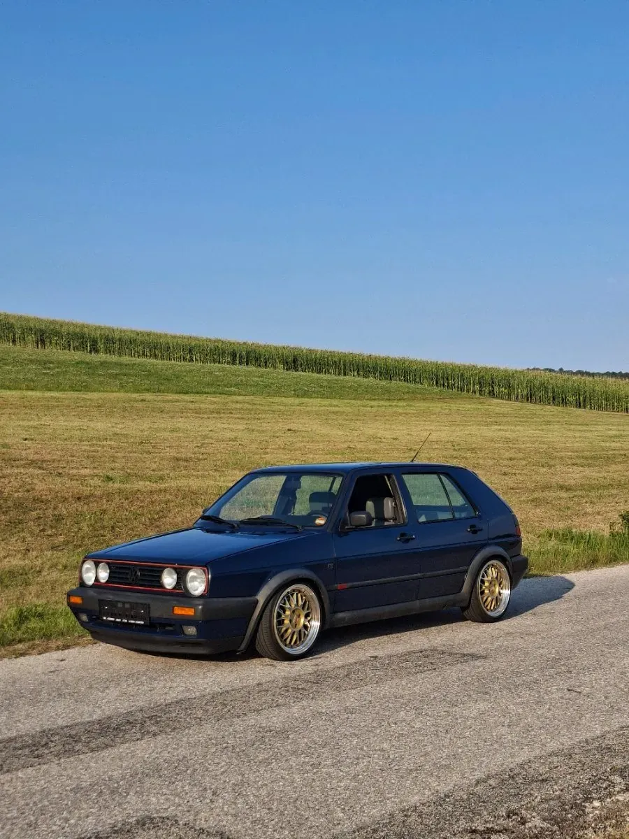 Volkswagen Golf 1991 photo 2