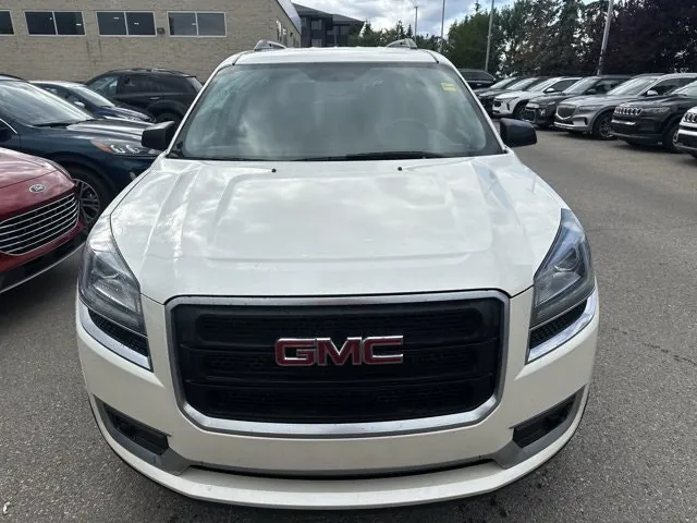 GMC Acadia 2015 photo 2