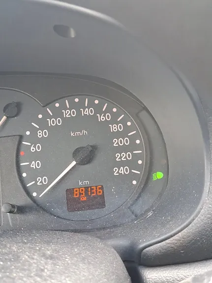 Renault Clio 2000 photo 3