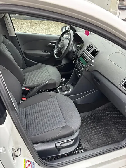 Volkswagen Polo 2014 photo 3