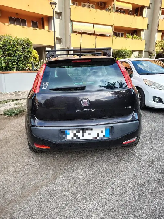 Fiat Punto Evo 2009 photo 2