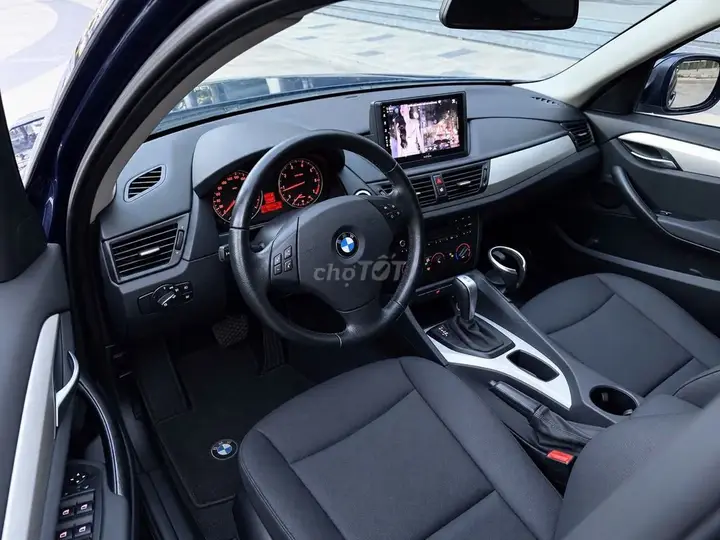 BMW X1 2011 photo 2