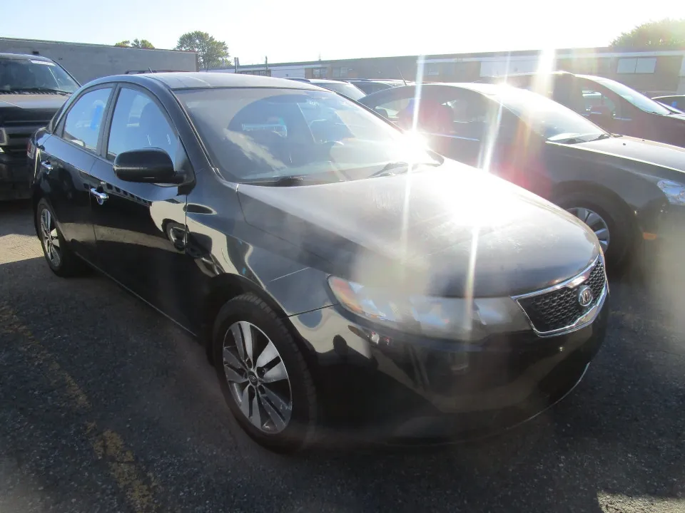 Kia Forte 2013 photo 3