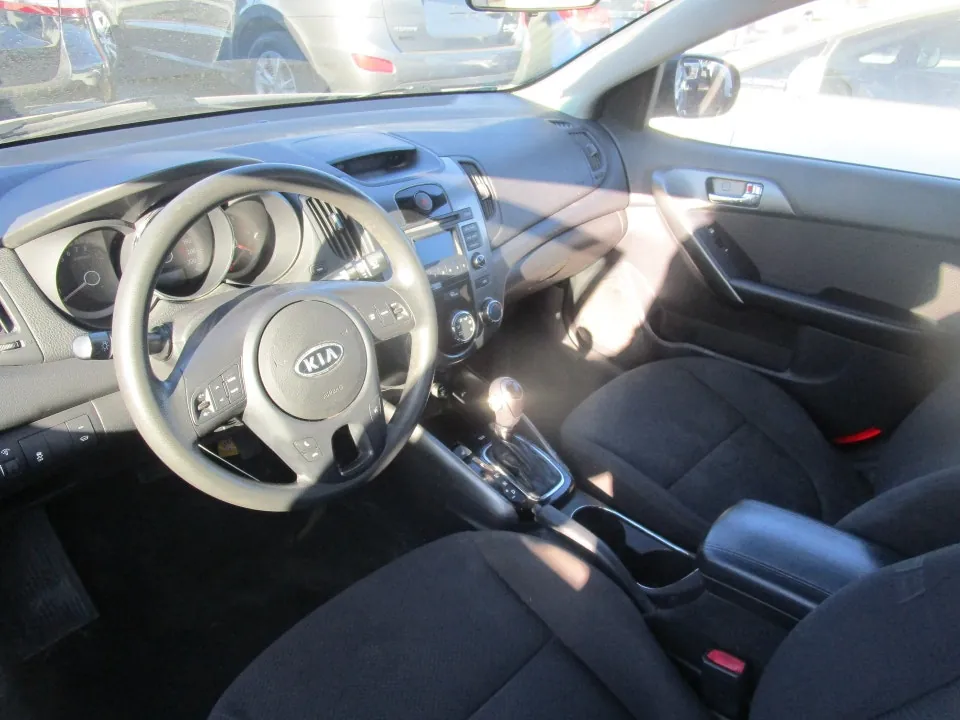 Kia Forte 2013 photo 5