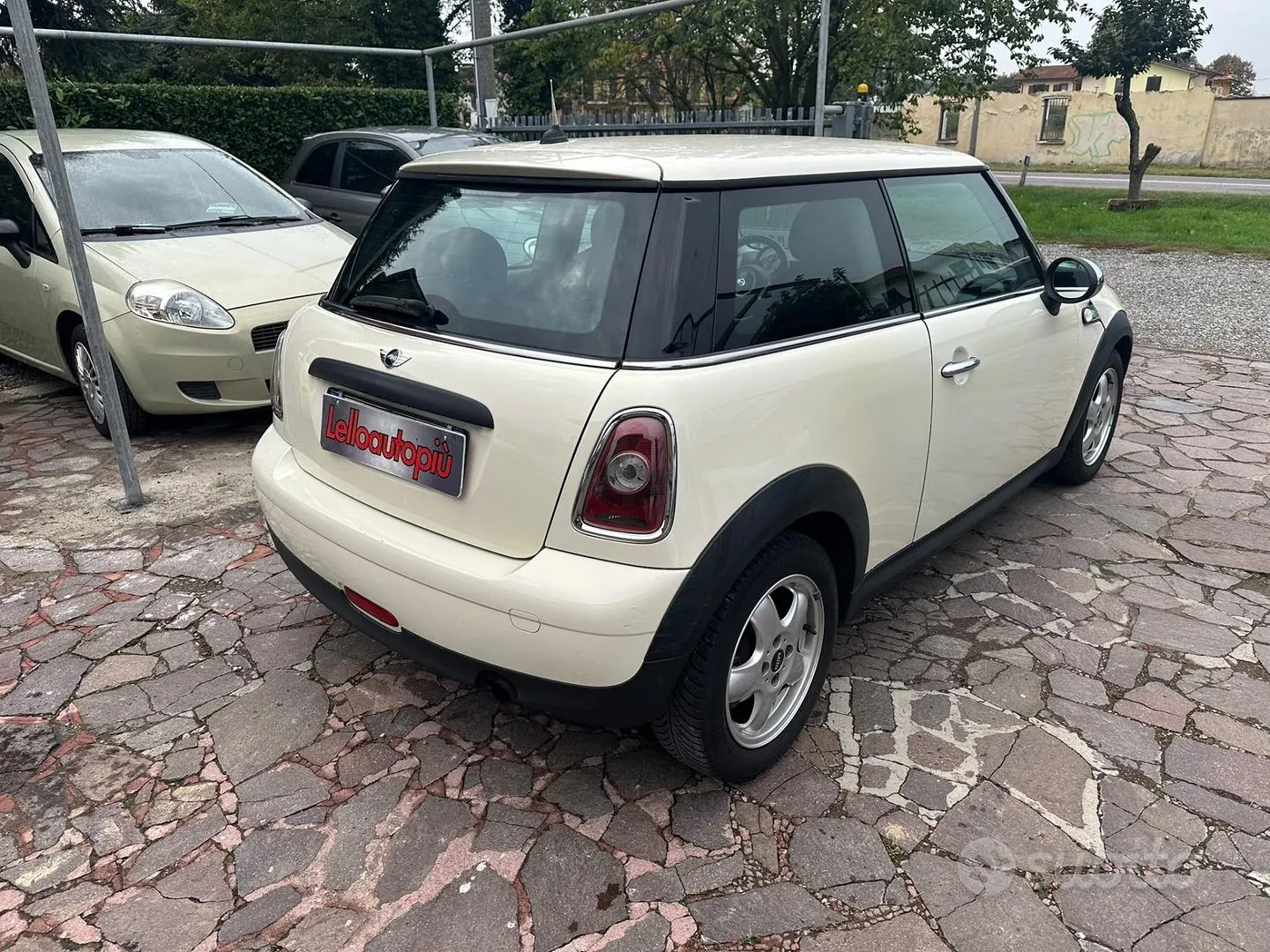Mini Mini 2010 photo 4