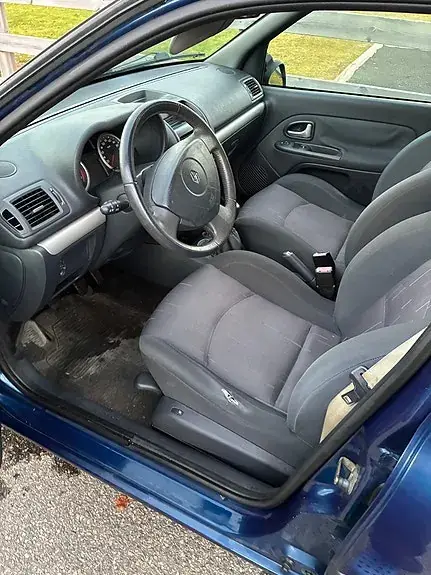Renault Clio 2005 photo 3