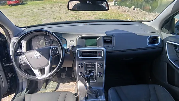 Volvo S60 2011 photo 3