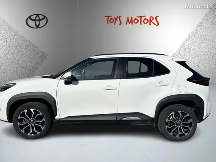Toyota Yaris Cross 2025 photo 2