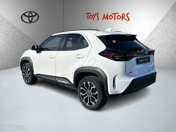 Toyota Yaris Cross 2025 photo 3