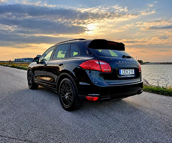 Porsche Cayenne 2013 photo 4