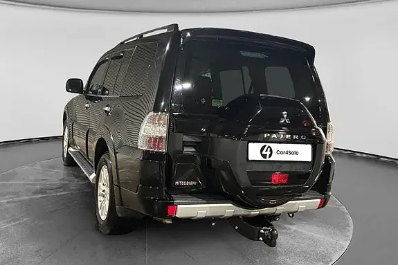 Mitsubishi Pajero 2015 photo 3