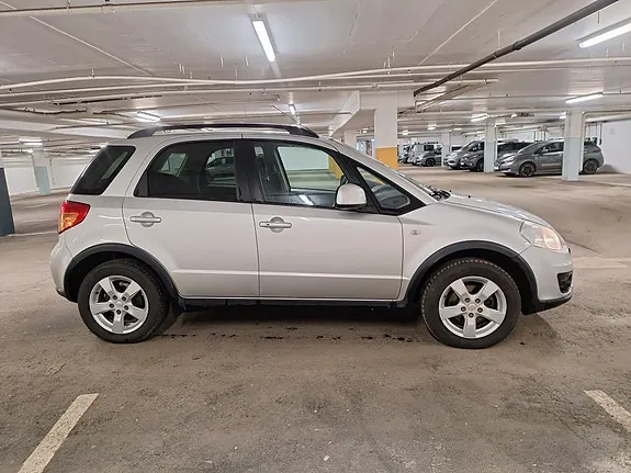 Suzuki Sx4 2011 photo 4