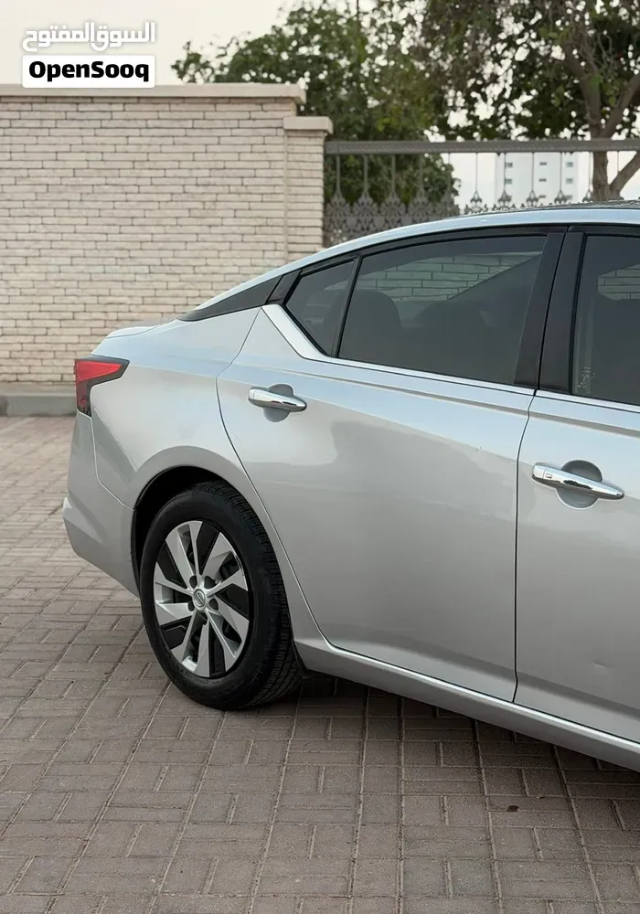 Nissan Altima 2019 photo 4