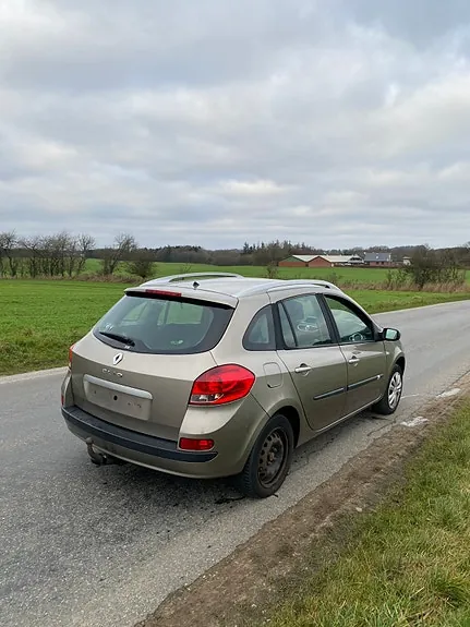Renault Clio 2008 photo 3